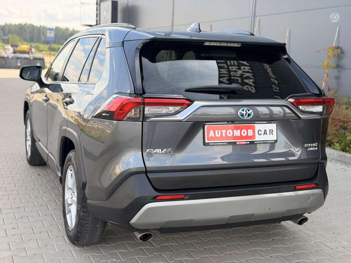 Toyota RAV4 - 10