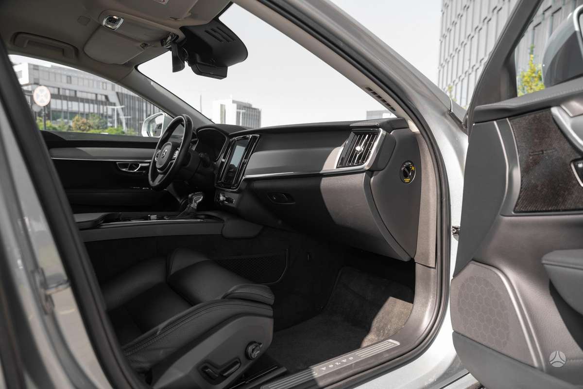 Volvo V90, 2.0 l., Универсал