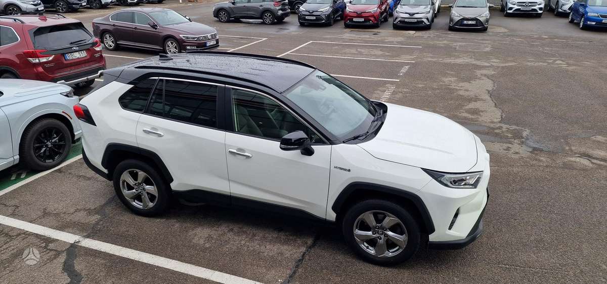 Toyota RAV4 - 4