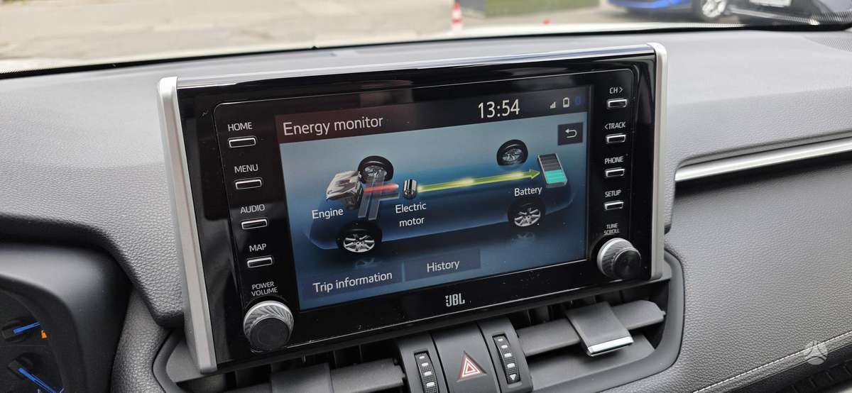 Toyota RAV4 - 9