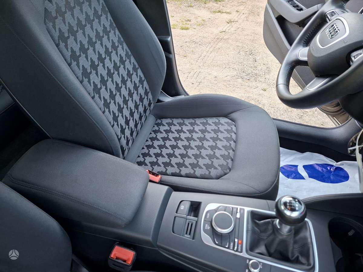 Audi A3, 1.6 l., Хэтчбек
