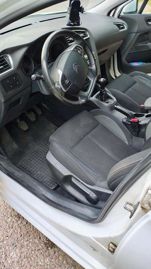 Citroen C4, 1.6 l., Хэтчбек