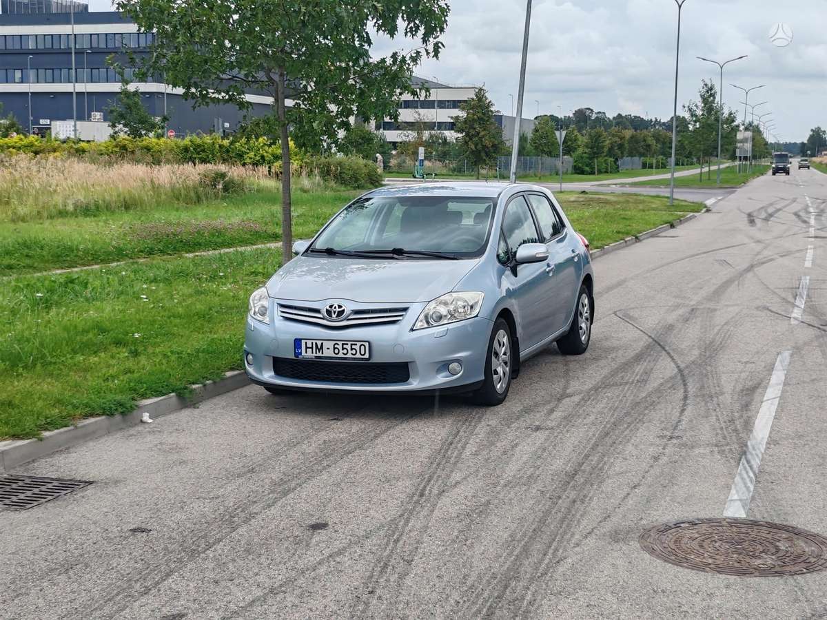 Toyota Auris - 2