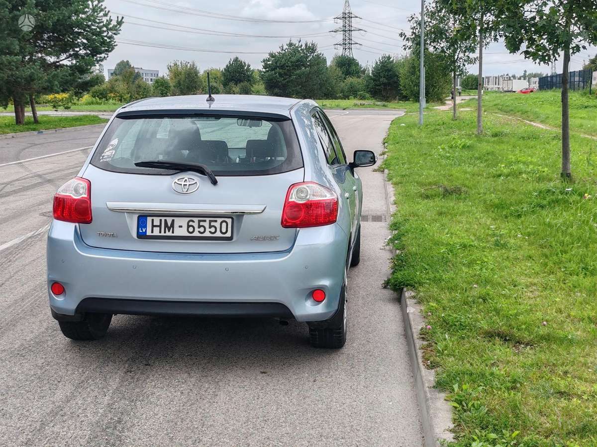 Toyota Auris - 5