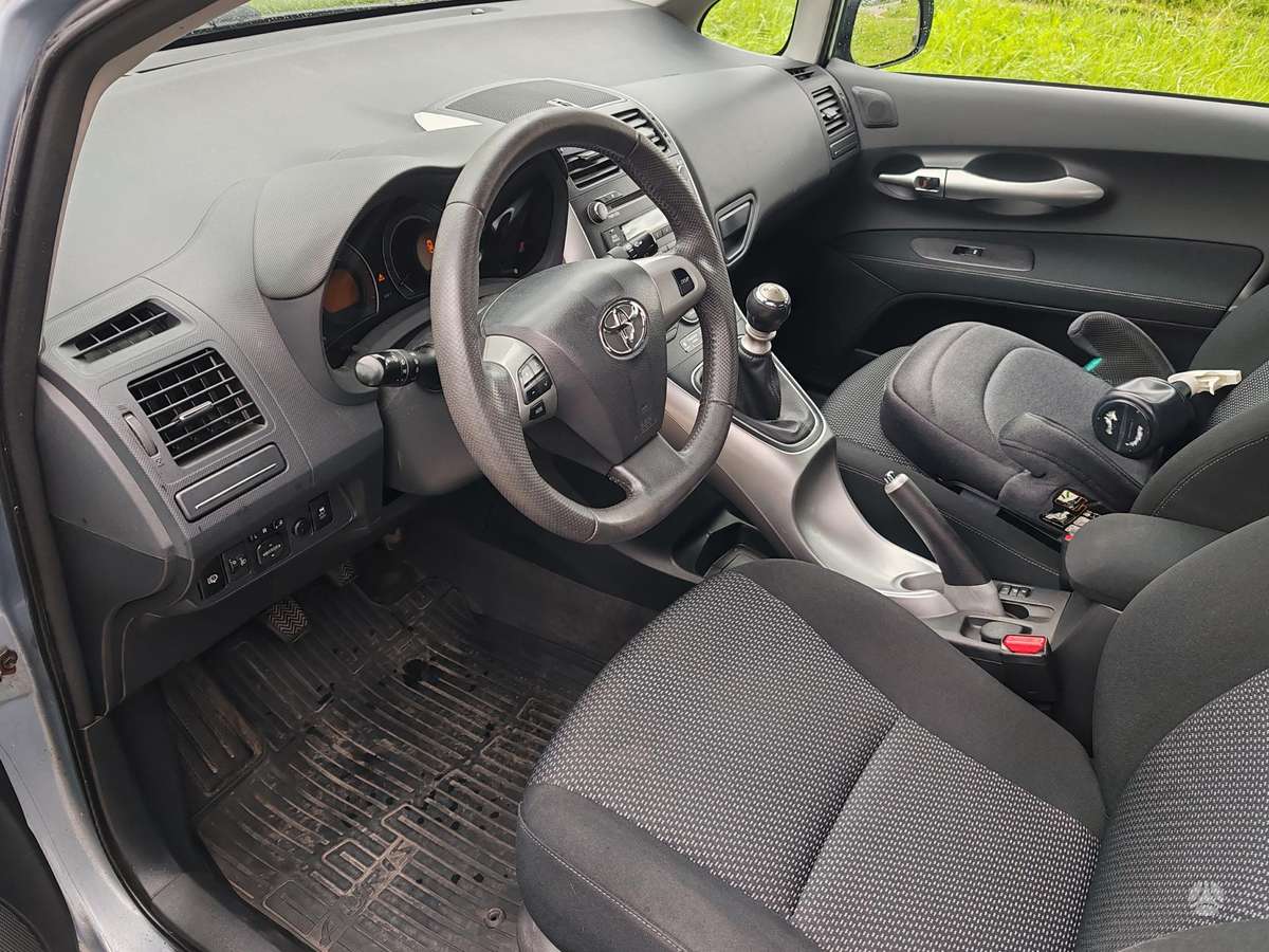 Toyota Auris - 6