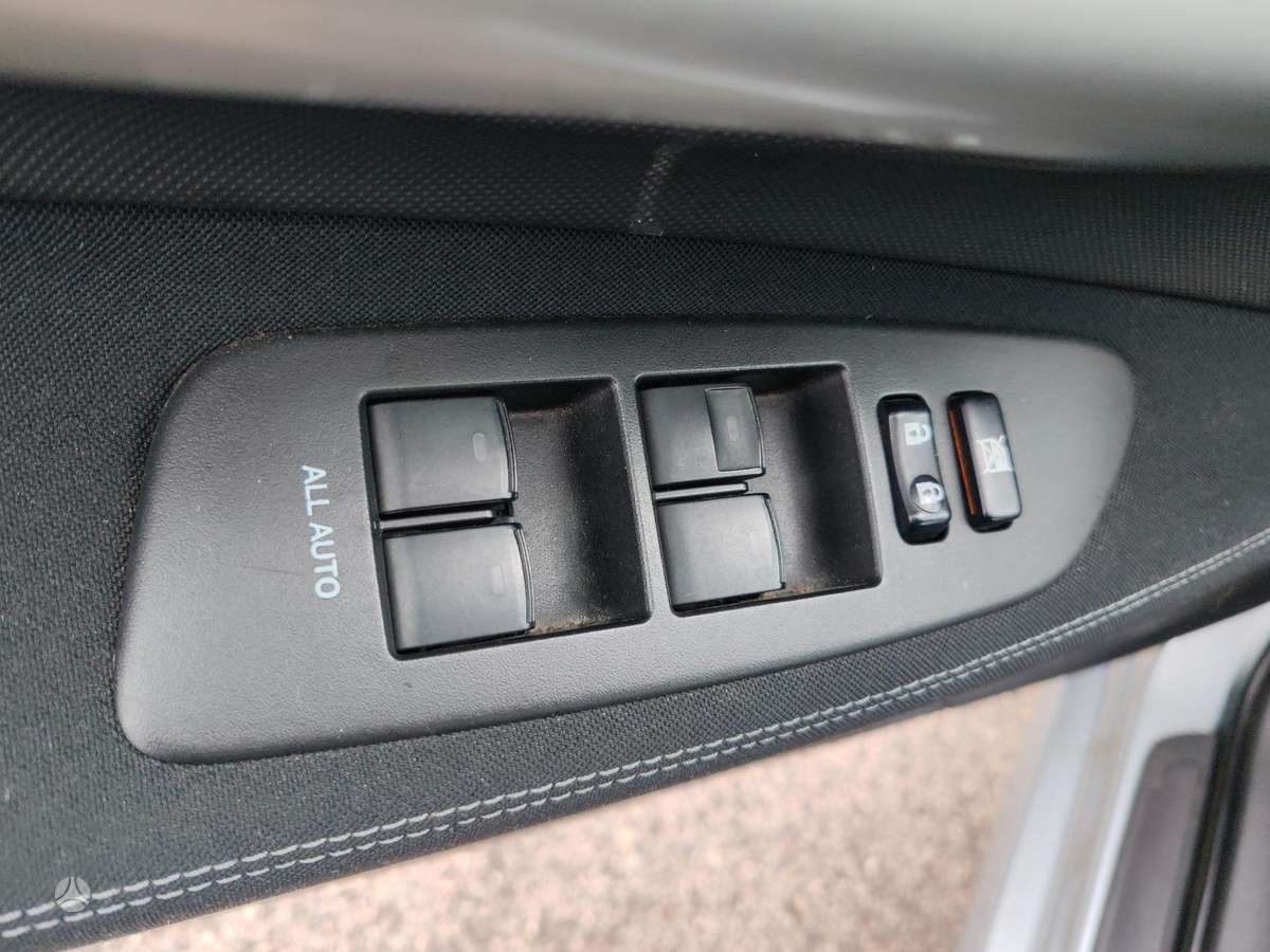 Toyota Auris - 7
