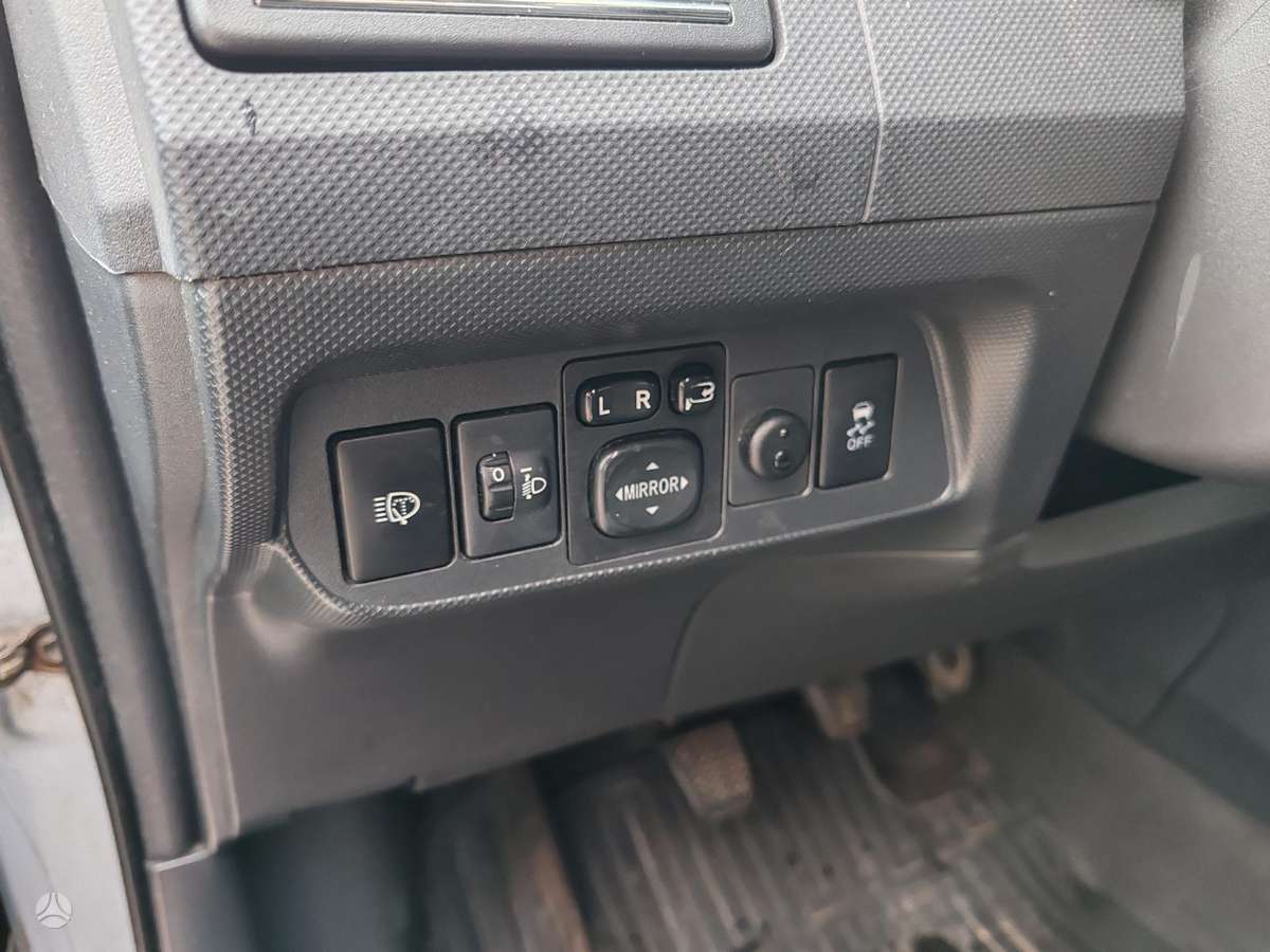 Toyota Auris - 8