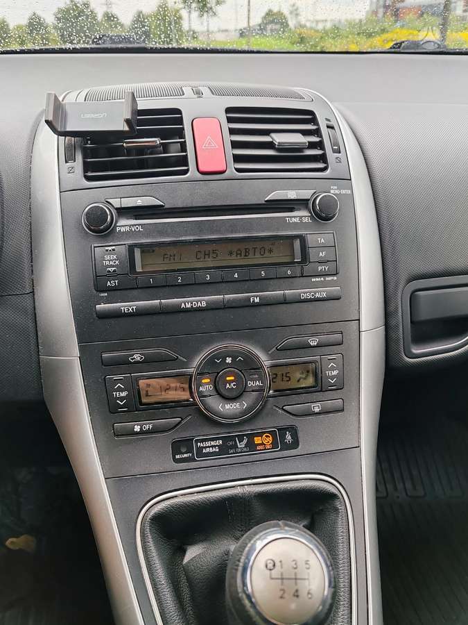 Toyota Auris - 10