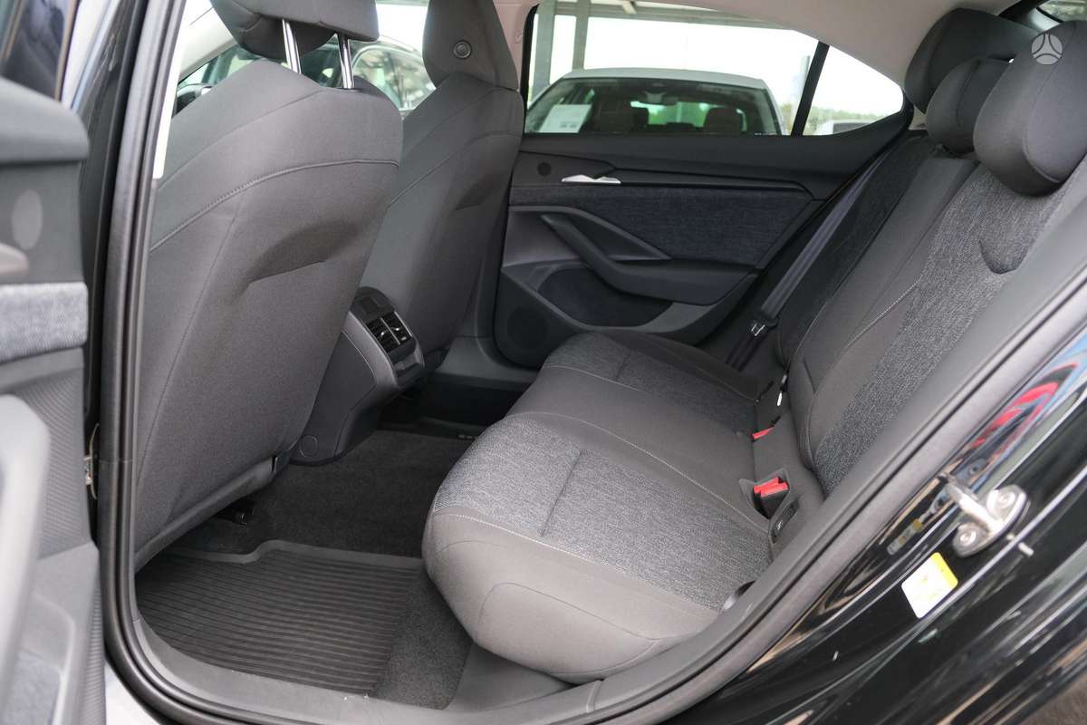 Skoda Superb, 1.5 l., hatchback