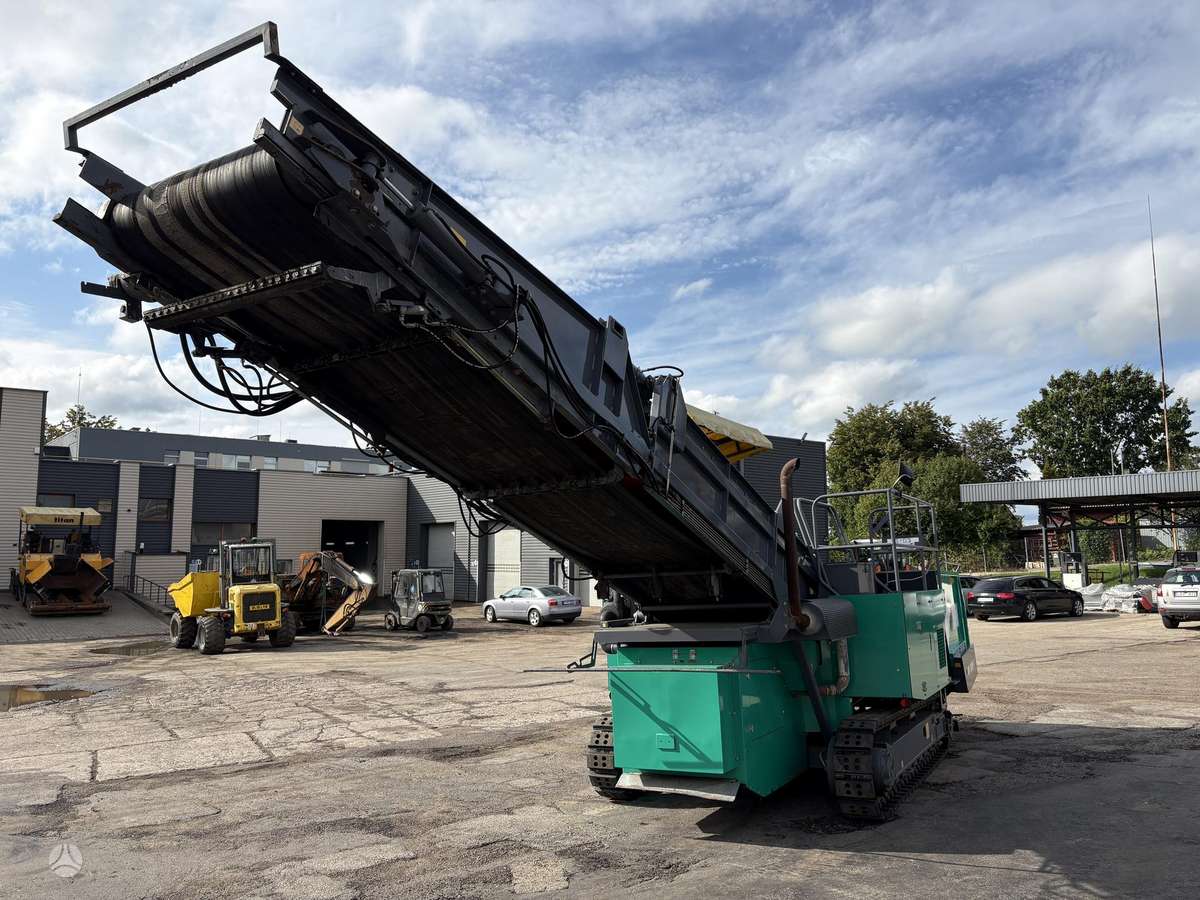 Vögele MT1000-1, paving machinery