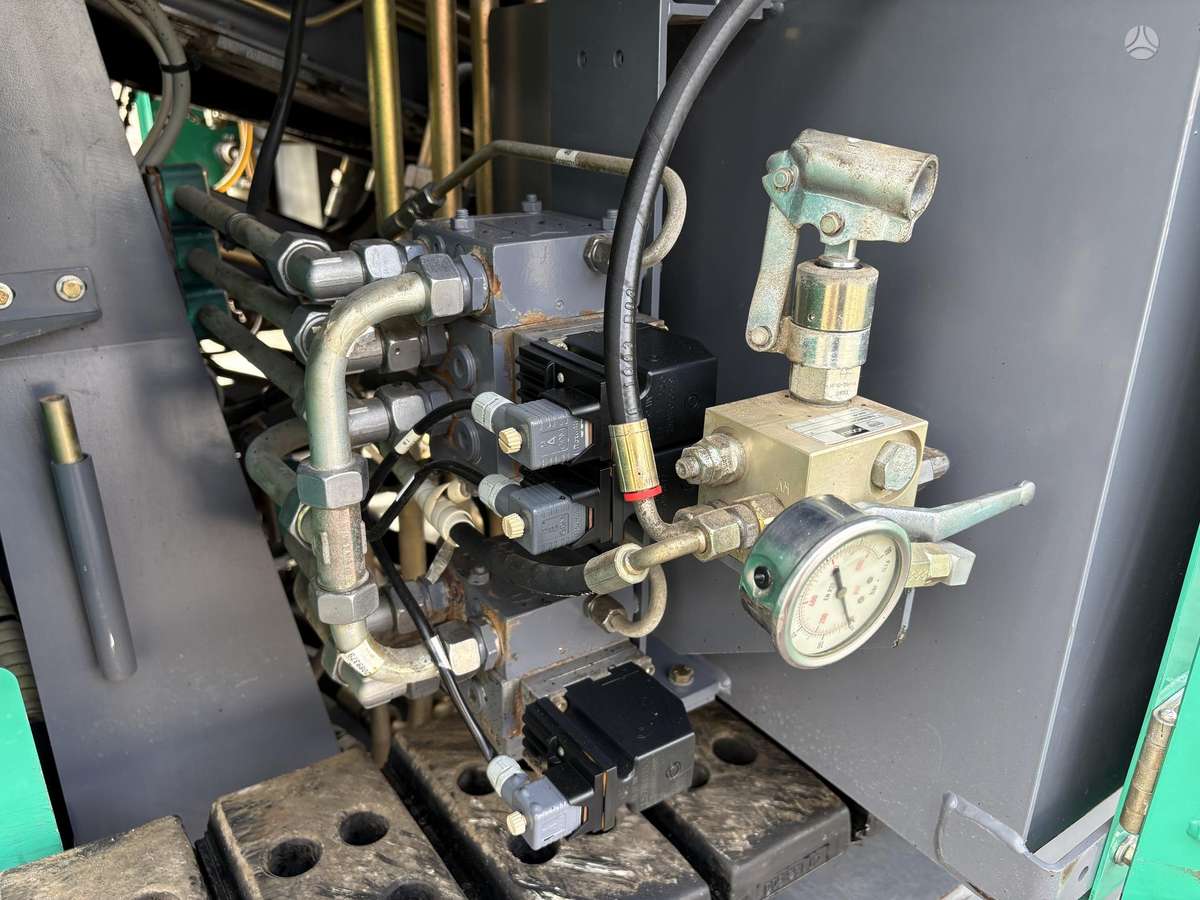 Vögele MT1000-1, paving machinery