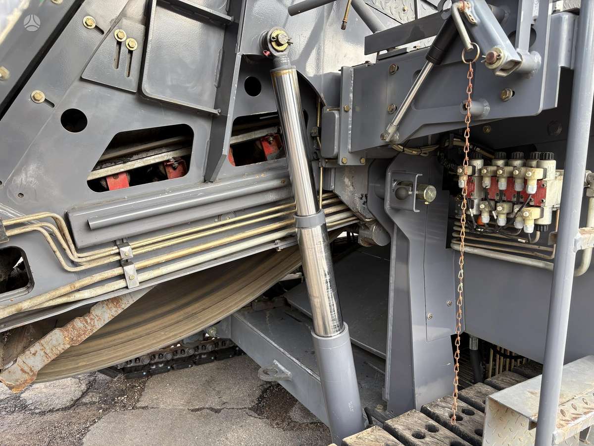 Vögele MT1000-1, paving machinery