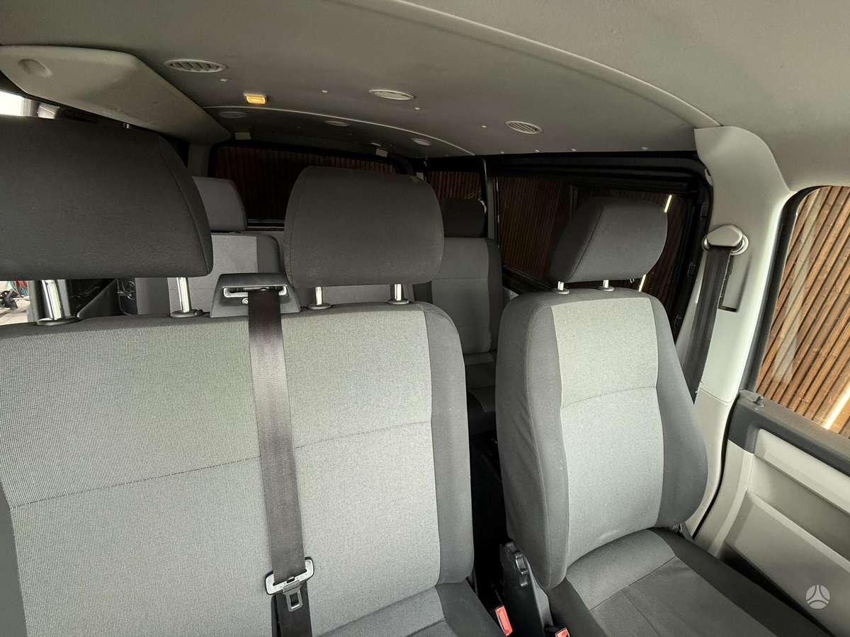 Volkswagen Transporter - 12