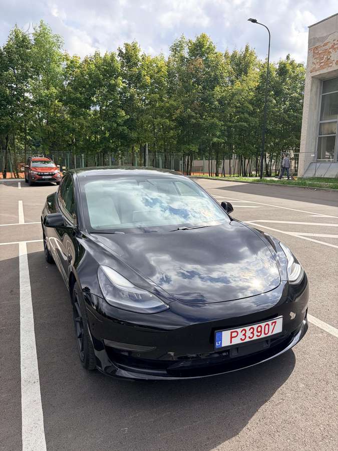 Tesla Model 3, 54 кВт·ч, Хэтчбек