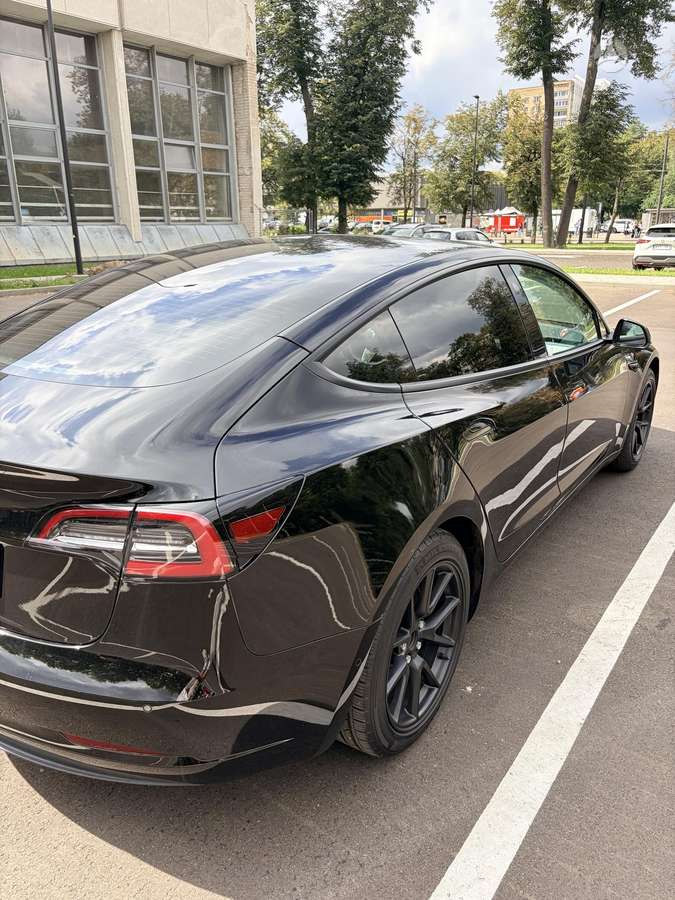 Tesla Model 3, 54 kWh, hatchback