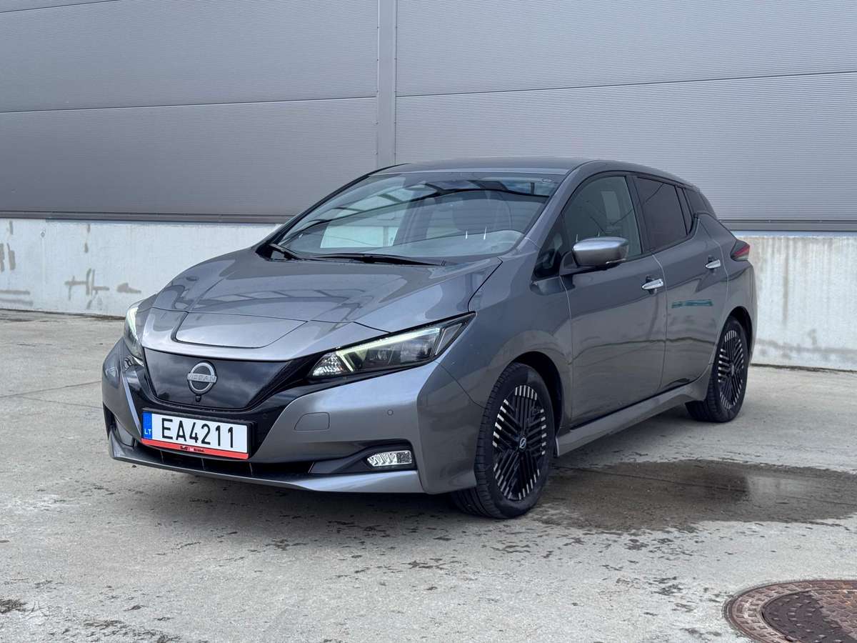 Nissan Leaf, 40 kWh, hatchback