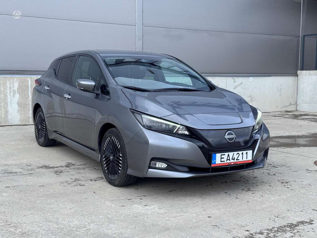 Nissan Leaf, 40 kWh, hatchback