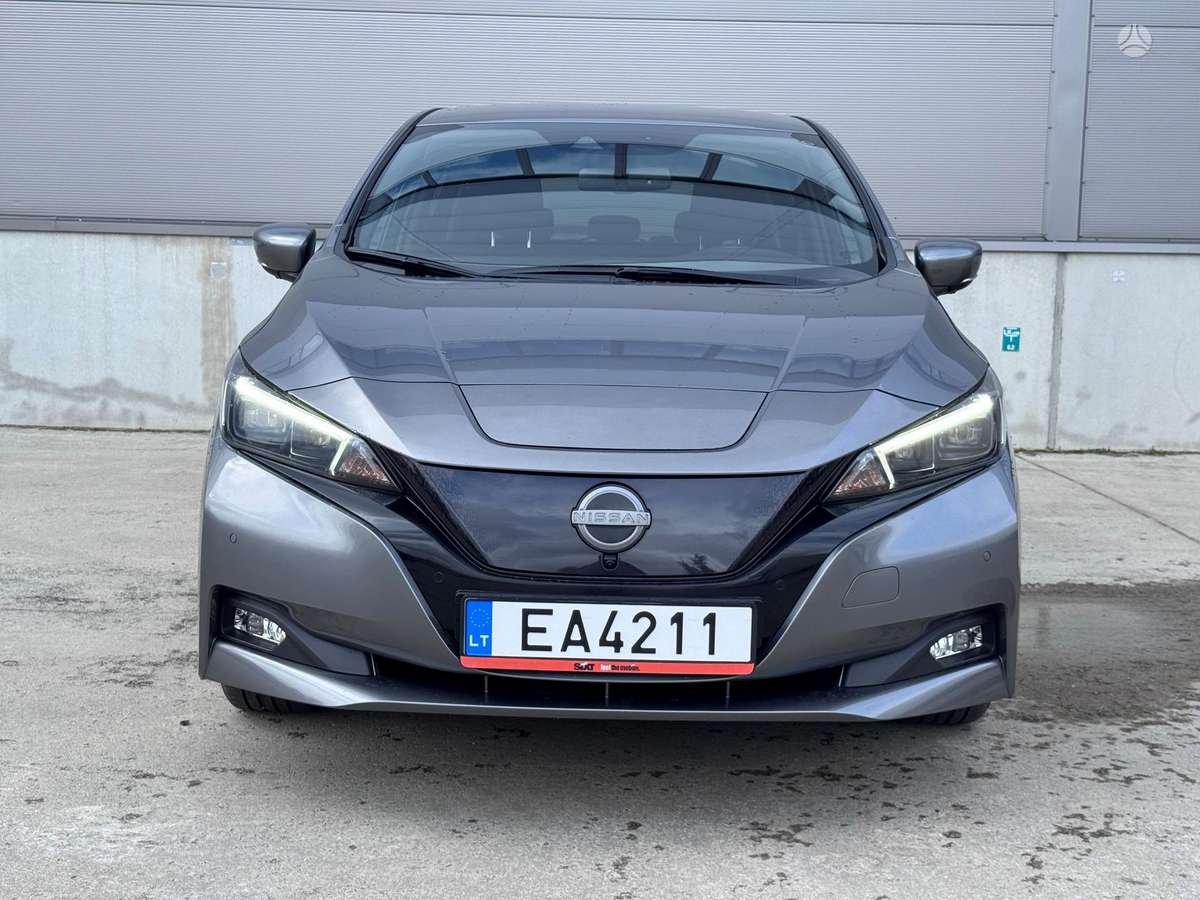 Nissan Leaf, 40 kWh, hatchback