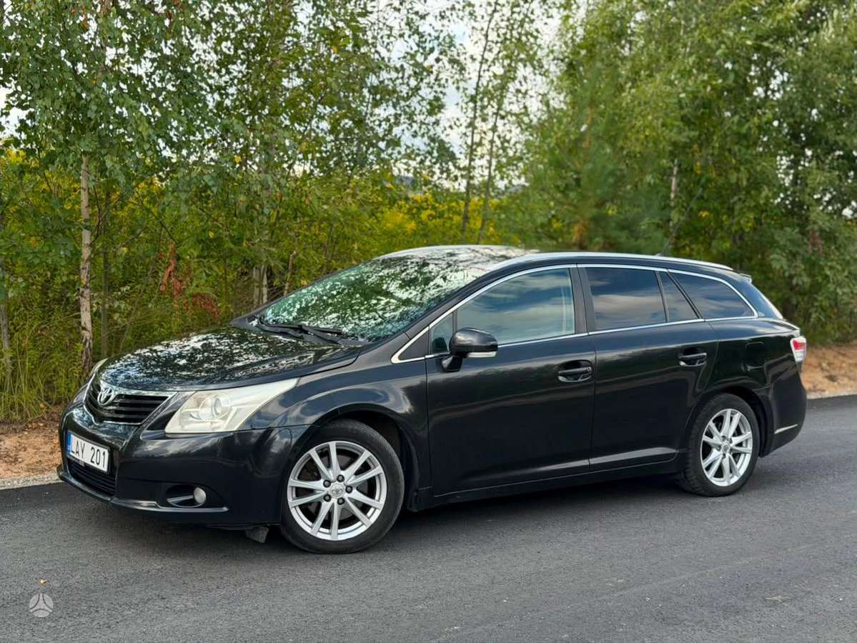 Toyota Avensis - 2