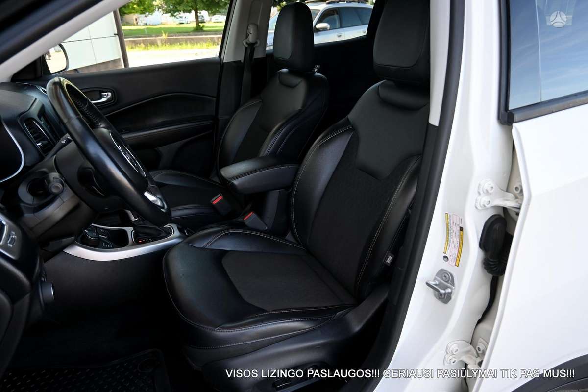 Jeep Compass, 2.4 l., off-road / crossover