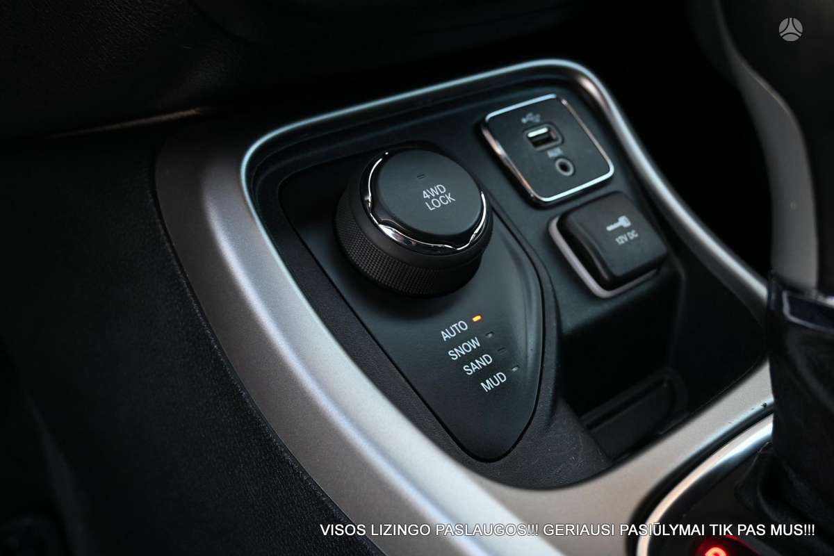 Jeep Compass, 2.4 l., off-road / crossover