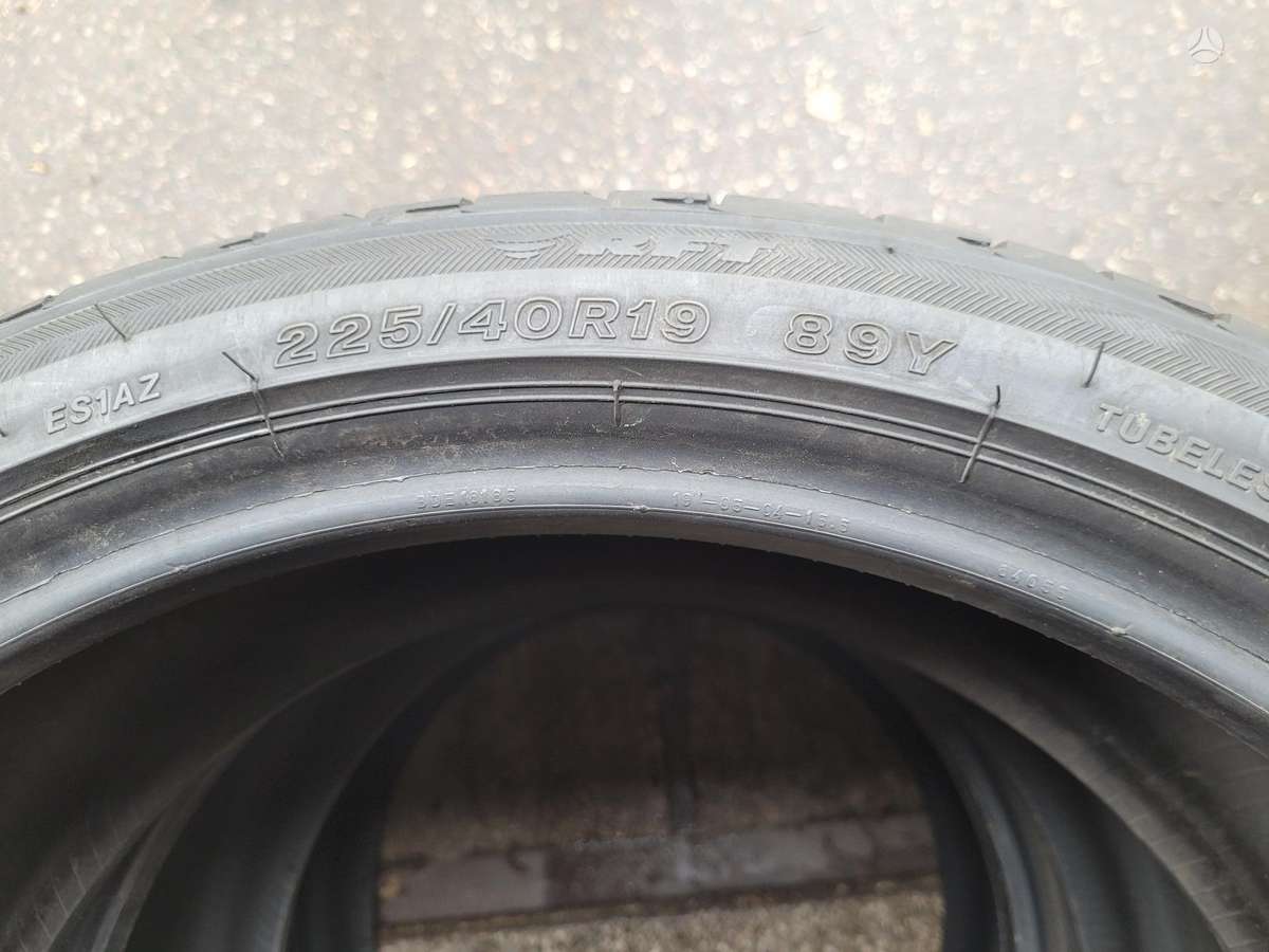 Bridgestone +225/40-19, vasarinės 255/35 R19