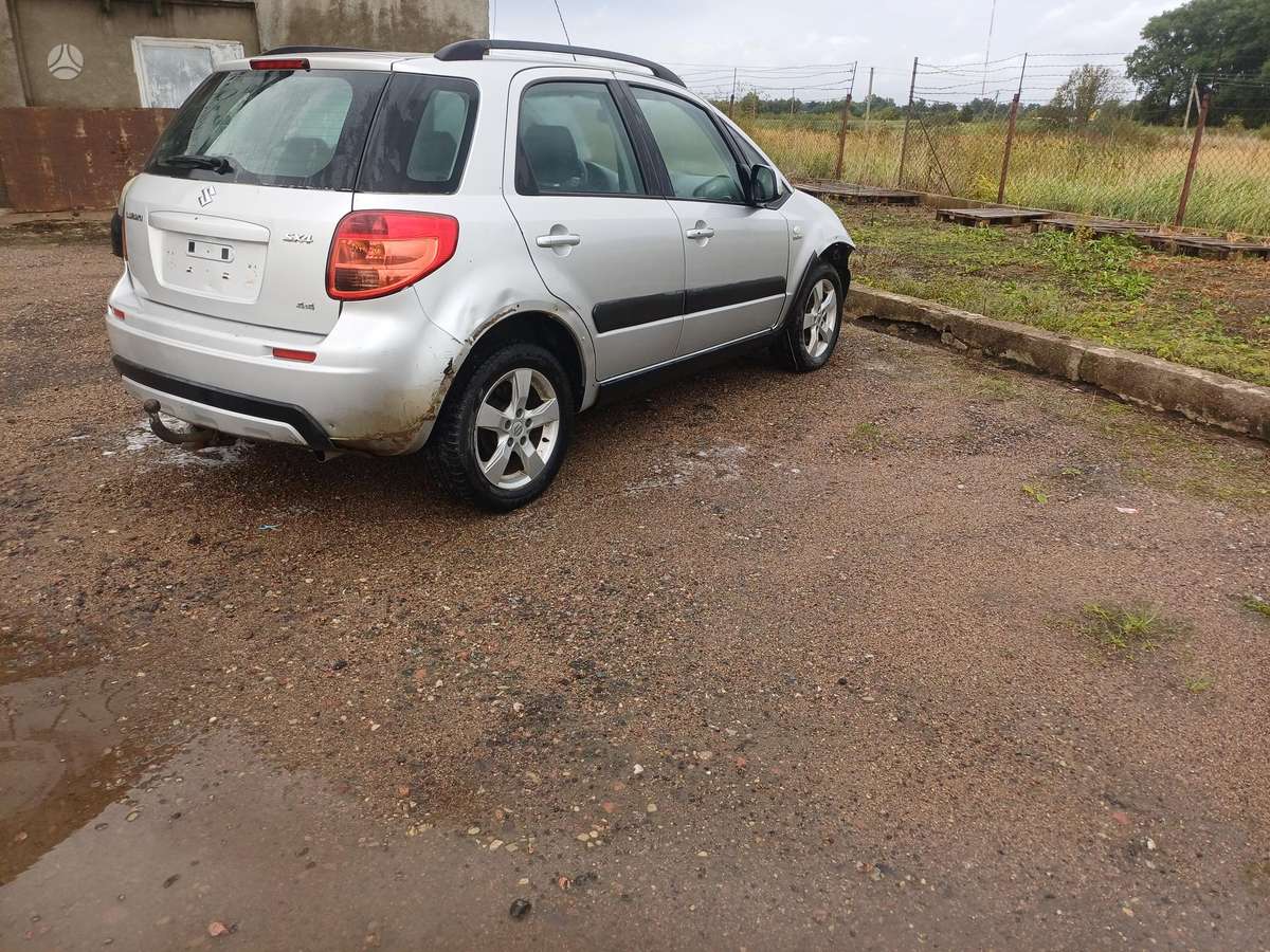 Suzuki SX4