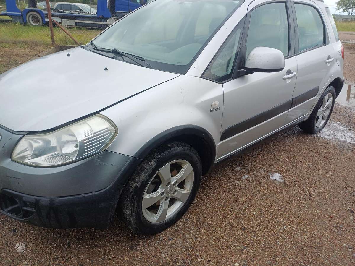 Suzuki SX4
