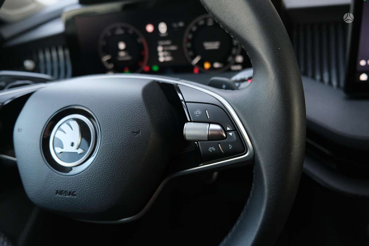 Skoda Superb, 1.5 l., hatchback