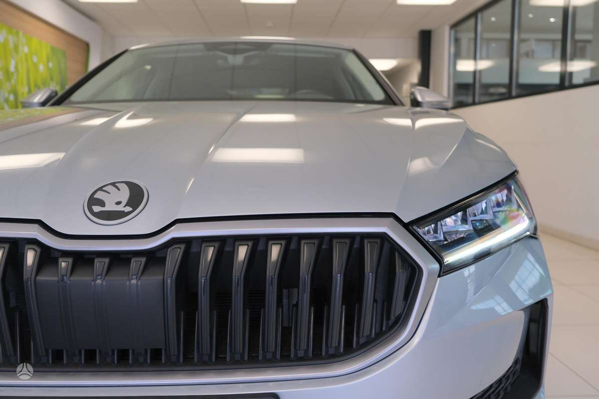 Skoda Superb, 1.5 l., hatchback