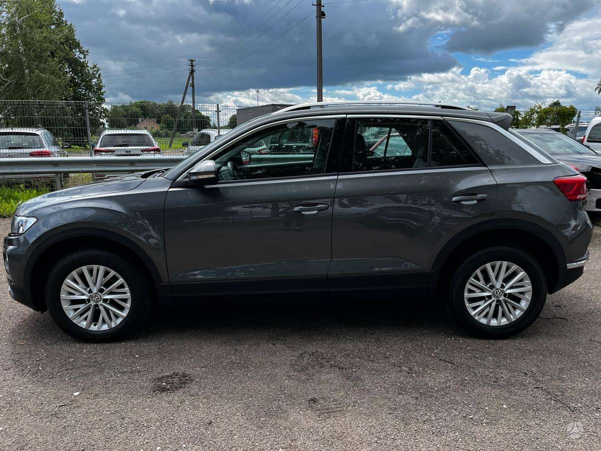 Volkswagen T-Roc - 5