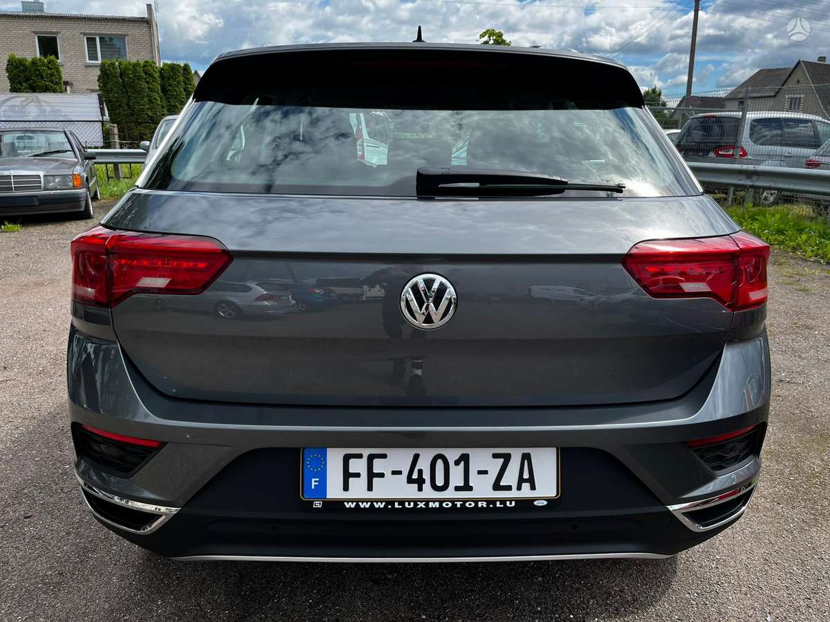 Volkswagen T-Roc - 8