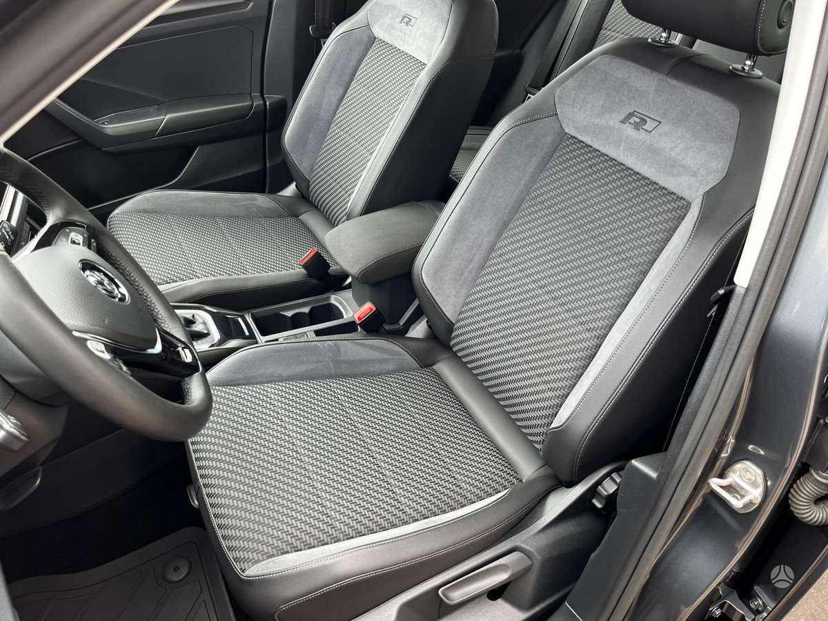 Volkswagen T-Roc - 9