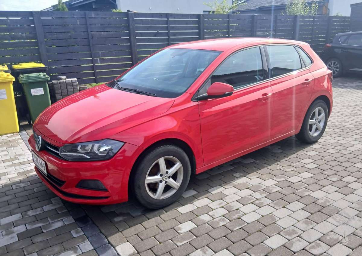 Volkswagen Polo - 1
