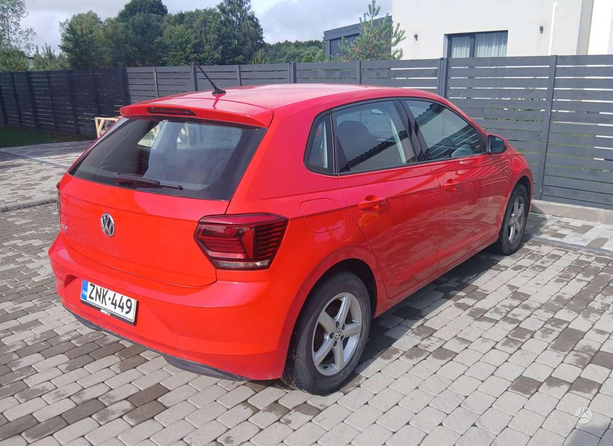 Volkswagen Polo - 2
