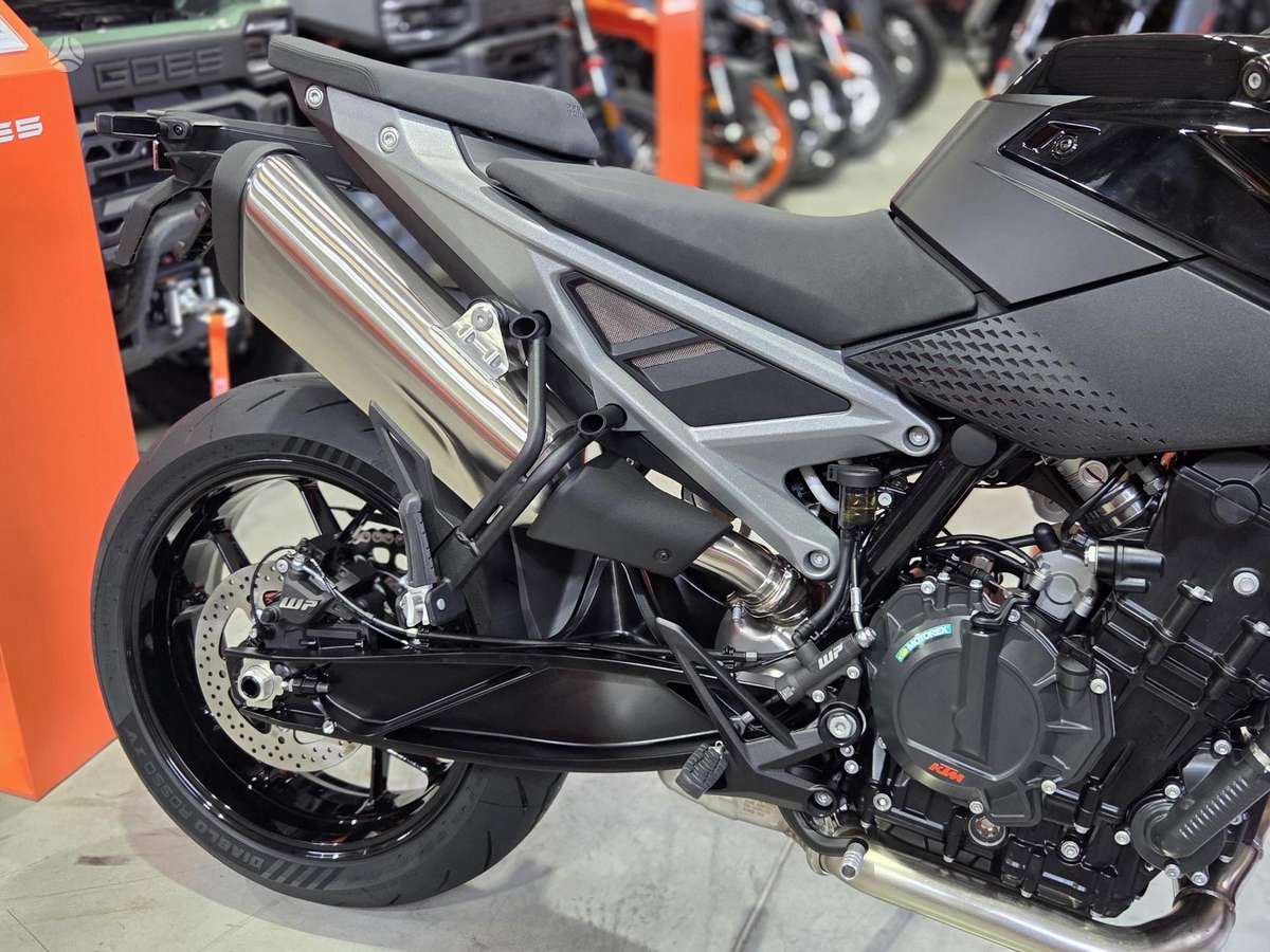 KTM Duke 799cc, street / классические