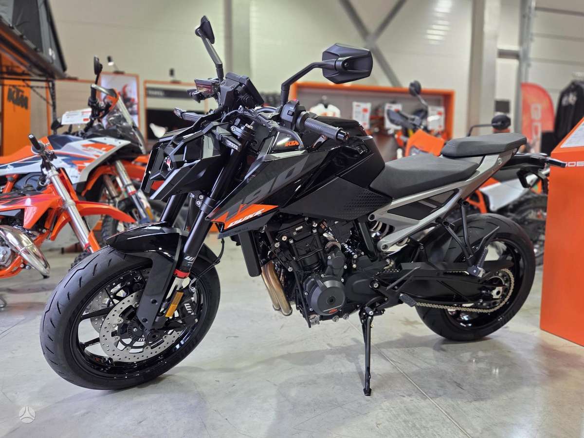 KTM Duke 799cc, street / classic