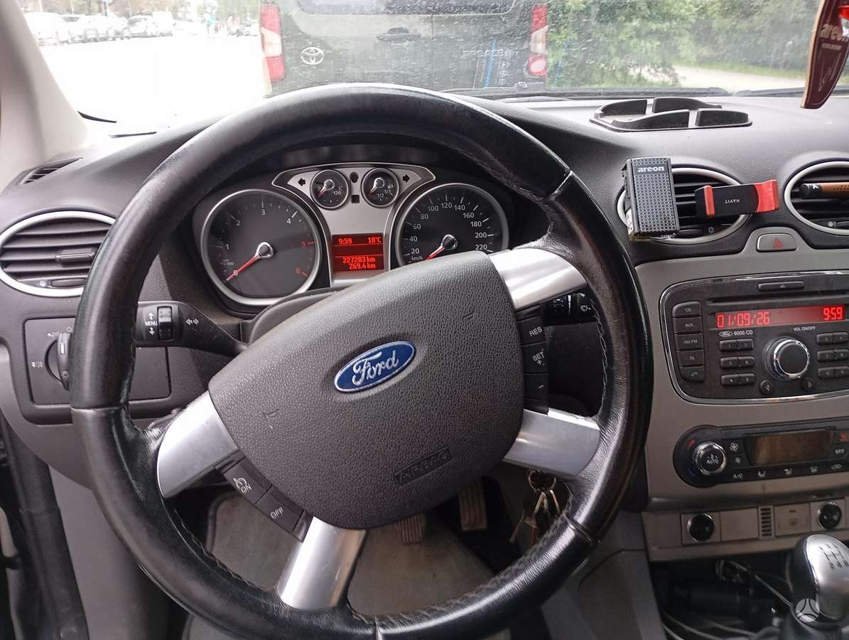 Ford Focus, 1.6 l., hatchback