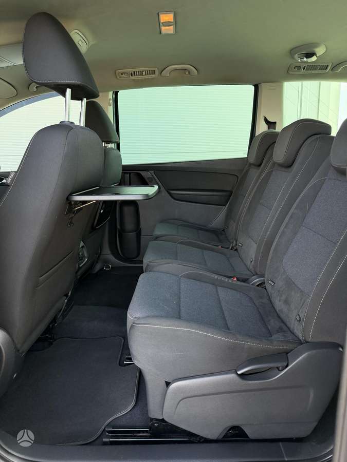 Volkswagen Sharan - 8