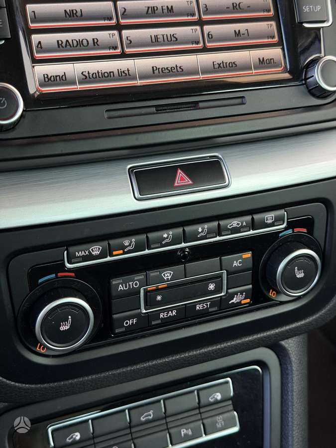 Volkswagen Sharan - 10