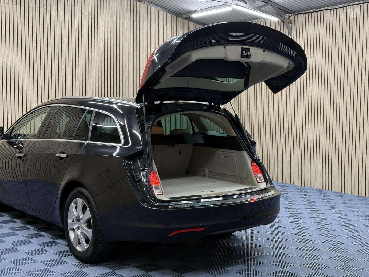 Opel Insignia, 2.0 l., Универсал