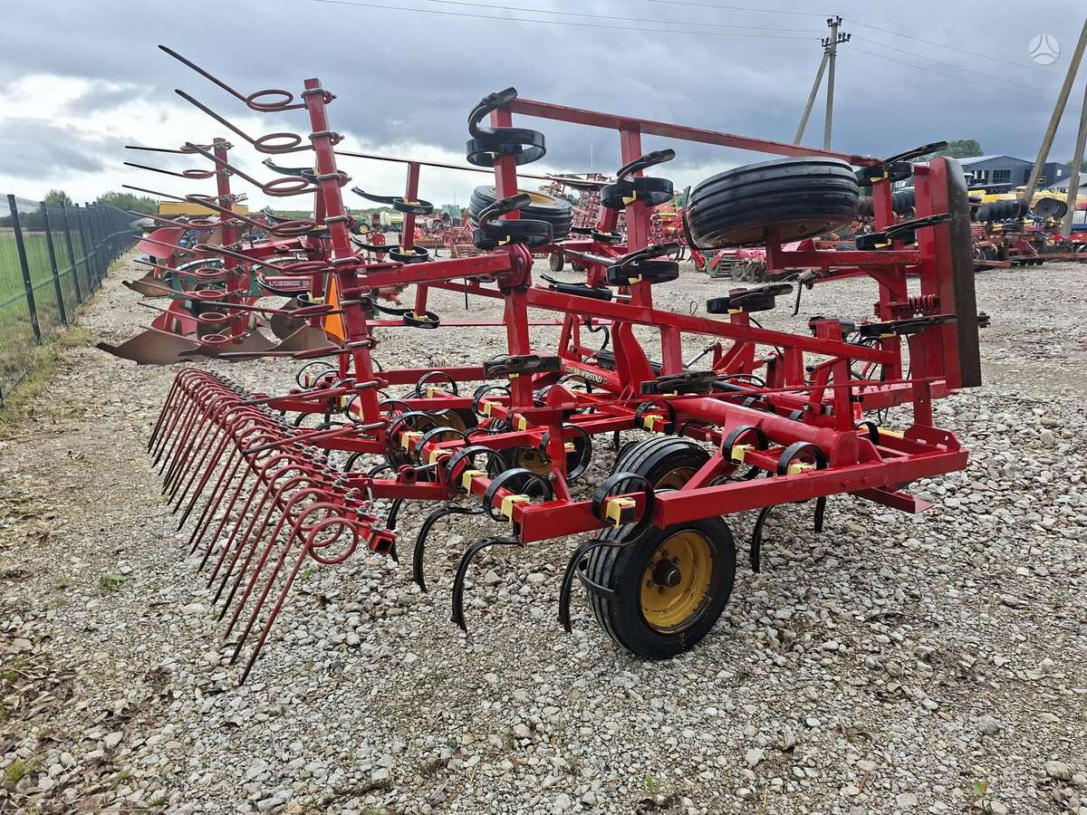 Vaderstad NZF450, kultivatoriai,akėčios