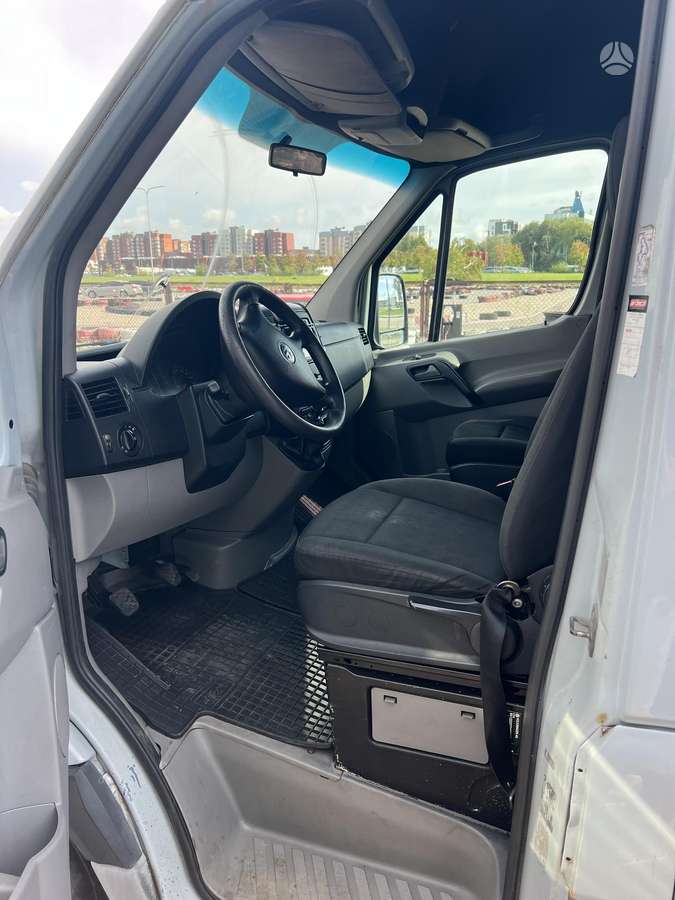 Volkswagen Crafter - 8