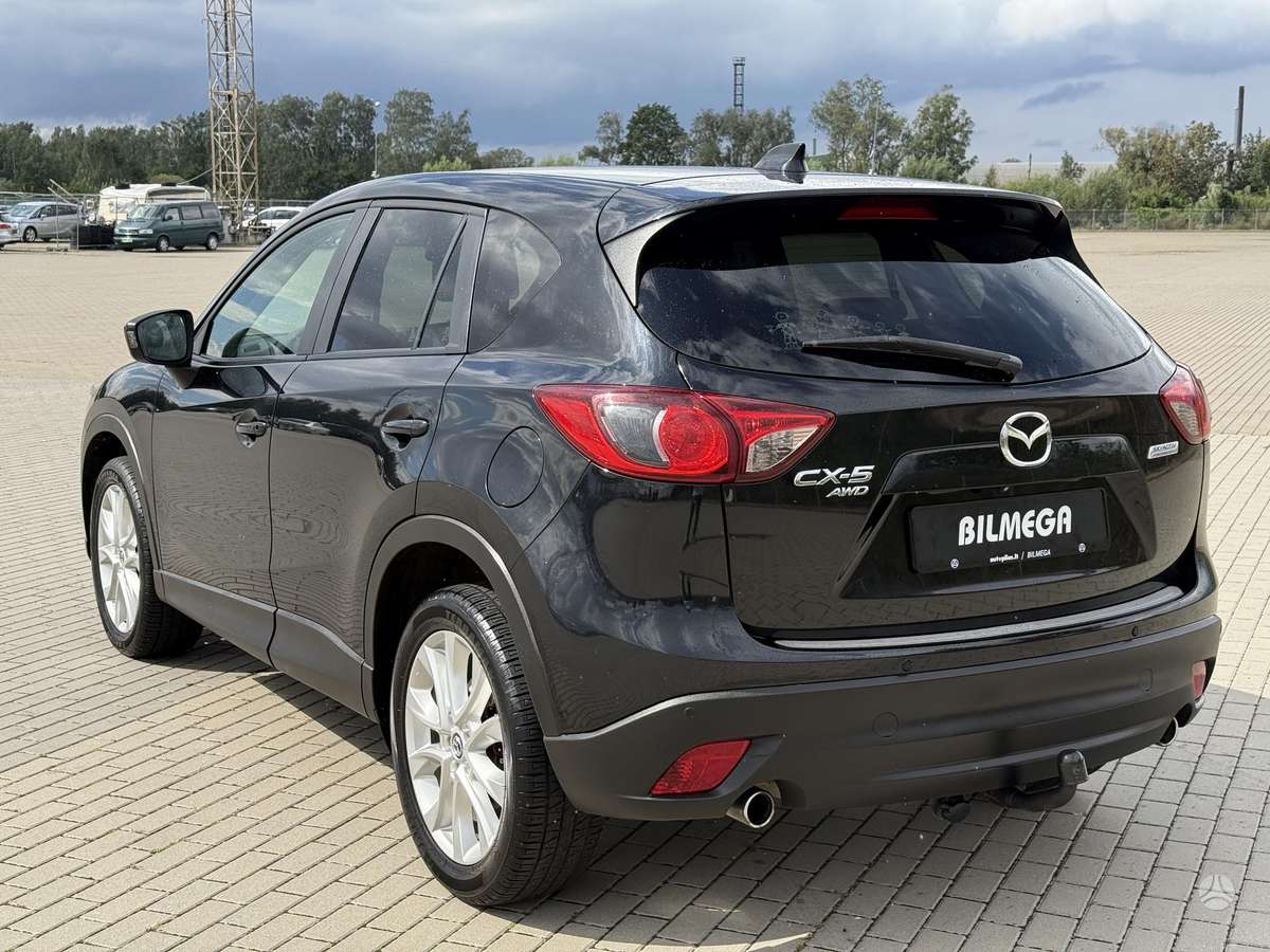Mazda CX-5, 2.2 l., off-road / crossover