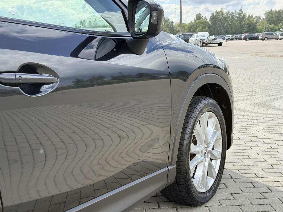 Mazda CX-5, 2.2 l., off-road / crossover