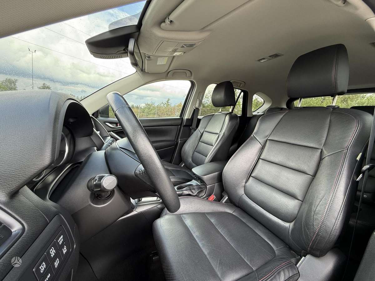 Mazda CX-5, 2.2 l., off-road / crossover