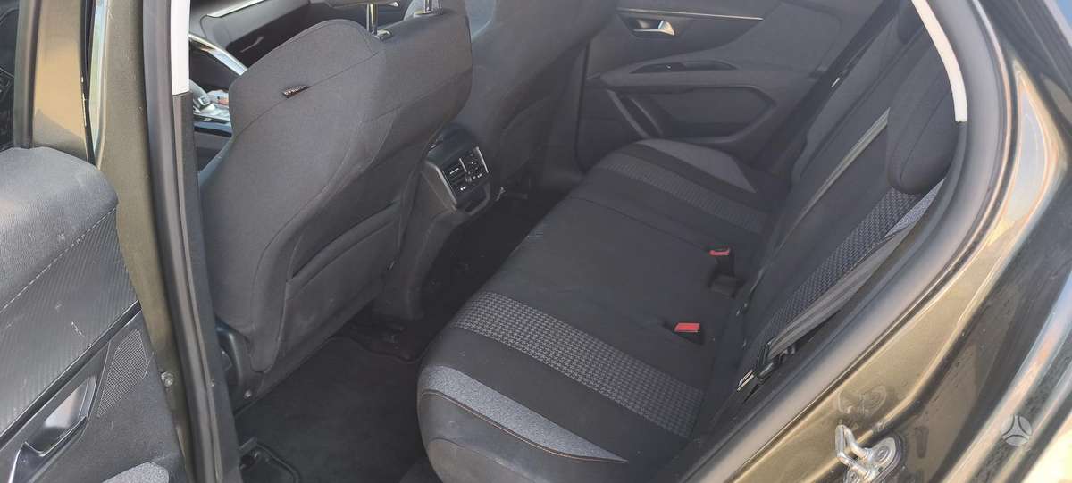 Peugeot 3008 - 8