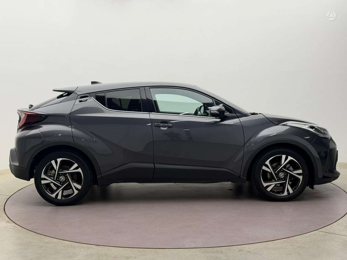 Toyota C-HR - 4