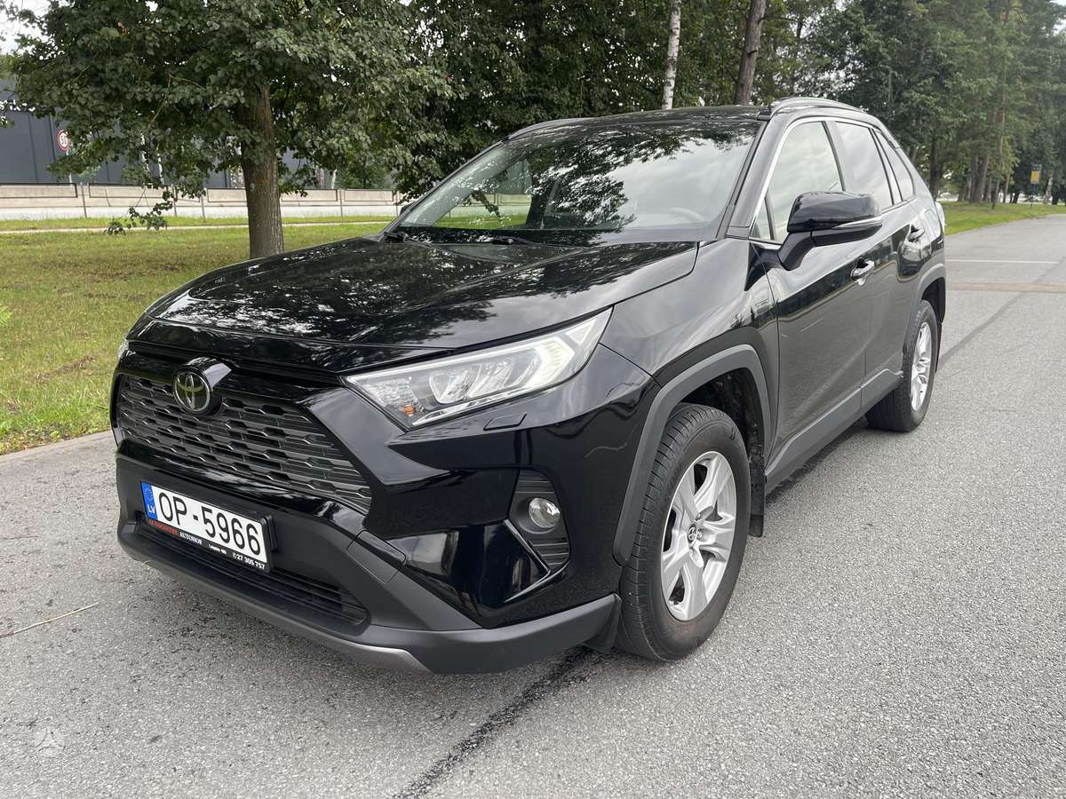 Toyota RAV4 - 1