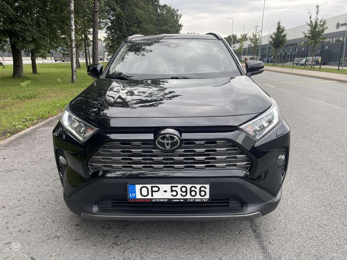Toyota RAV4 - 3